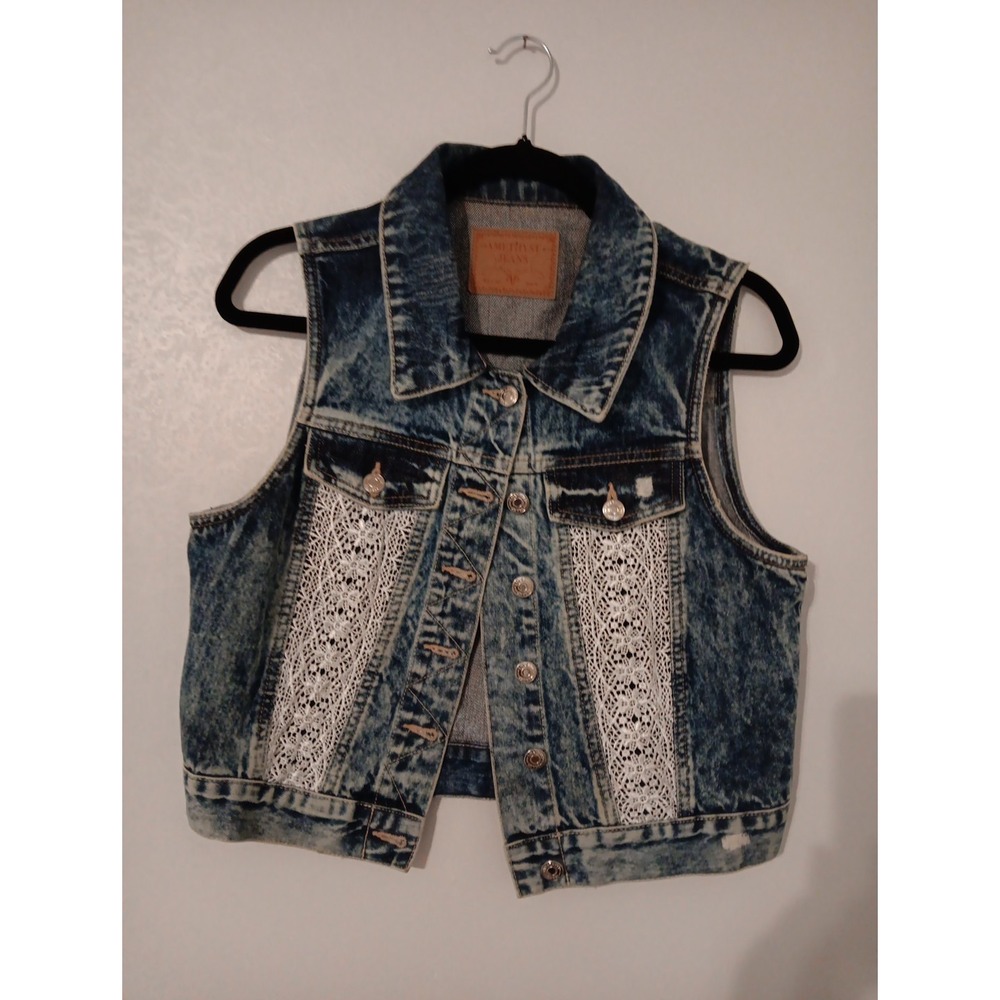 Amethyst Denim Vest Junior Sz. L Button Front Acid Wash Jean Lace